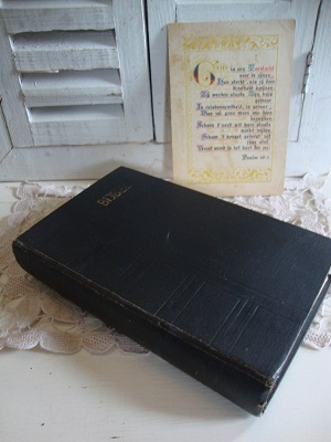 Oude bijbel 1949