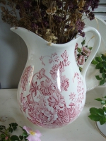 brocante Engelse lampetkan met roze bloemen