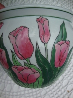 vintage bloempot met tulpen decoratie
