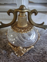 antieke persglas met koperen kandelaar tweearmig