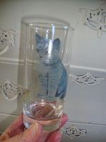 Set vintage glazen met Brits korthaar katten