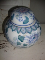 Chinese gemberpot met Lotusbloemen