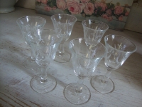 oude shot borrelglaasjes geslepen glas