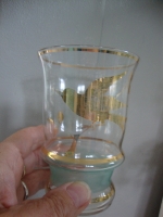brocante glazen vaasje met vogel