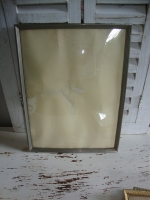 fotolijst met bol glas en parelrand zilver