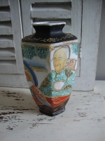 Vaasje Japans Satsuma porselein