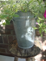 brocante zinken bloempot hoog