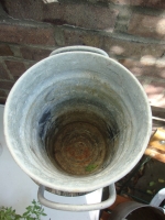 brocante zinken bloempot hoog