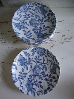 gebakschotels Churchill blauwe Pioenroos