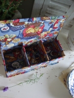 vintage stoffen doos voor thee