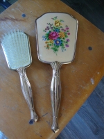 vintage kapset borstel en spiegel