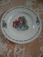 Vintage ontbijtbordje met Peter Rabbit Wedgwood