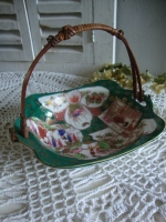 Japans schaaltje met rieten handvat