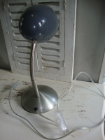 vintage grijs metalen bureaulamp