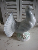 Porselein beeld witte Duif