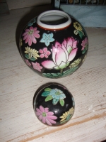 Gemberpot Famille Noir Lotusbloem