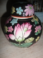 Gemberpot Famille Noir Lotusbloem