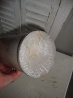 Hoge grijze gres steengoed beugel kruik