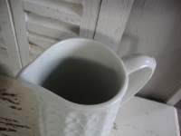 vintage kan met schelpen decor in relief