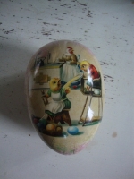 vintage kartonnen paas ei container