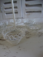 Brocante metalen eierrekje met Haan